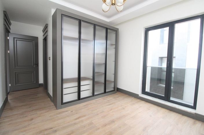 Image No.24-Maison / Villa de 5 chambres à vendre à Basaksehir