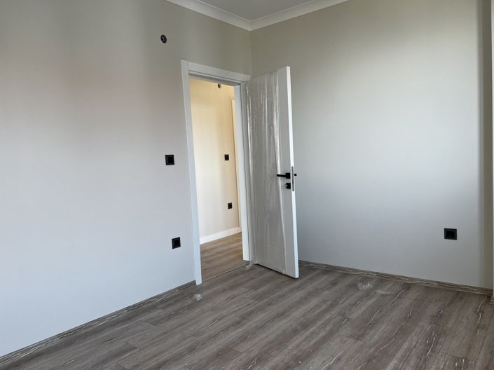 Image No.18-3 Bed Apartment for sale