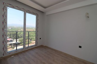 Interior 7