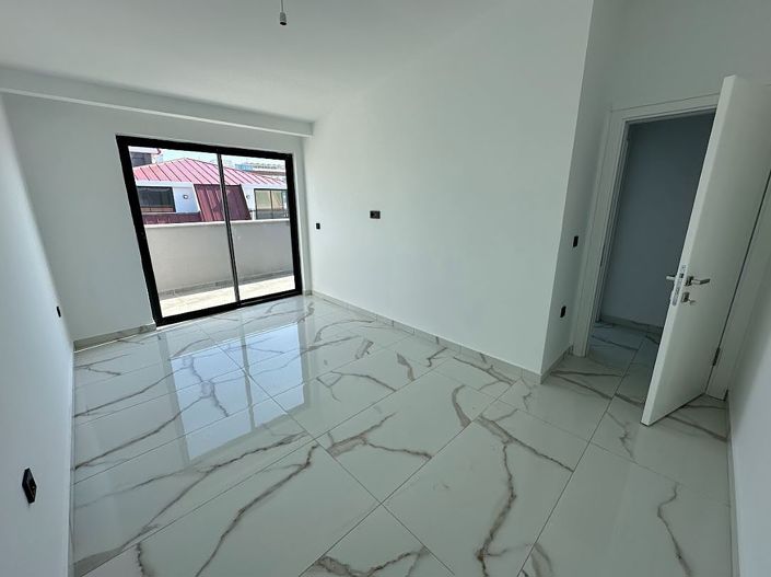Image No.23-1 Bed Apartment for sale