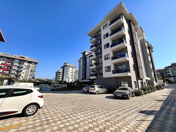 Image No.12-3 Bed Apartment for sale