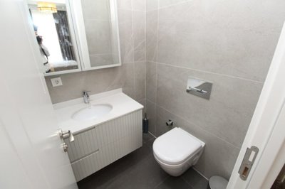 Interior 11