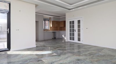 Interior 3