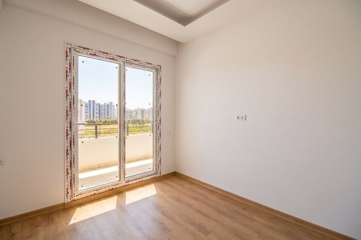 Image No.18-2 Bed Apartment for sale
