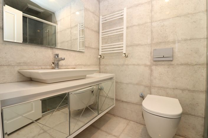 Image No.20-2 Bed Apartment for sale