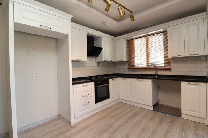 Image No.13-3 Bed Apartment for sale