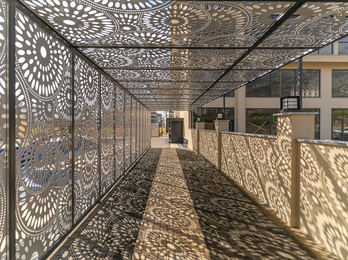 Image No.12-2 Bed Commercial for sale