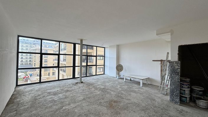 Image No.29-2 Bed Commercial for sale