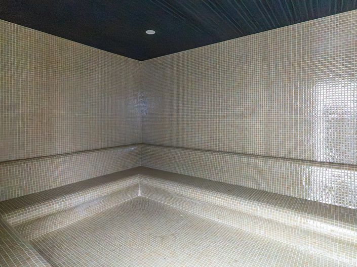 Image No.24-3 Bed Commercial for sale