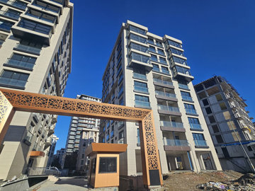 Exterior 3