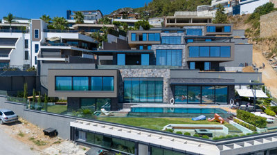 Exterior 1
