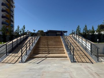 Exterior 6