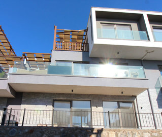 Exterior 8