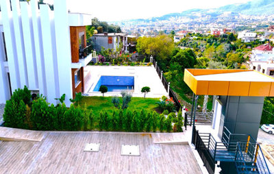 Exterior 14