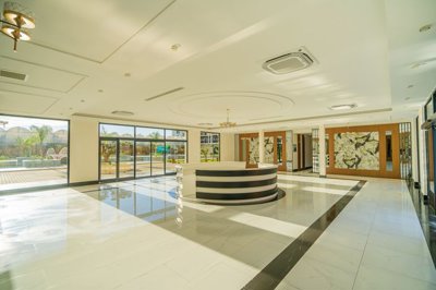 Exterior 8