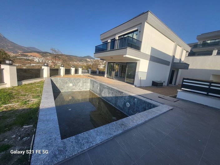 Image No.25-4 Bed House/Villa for sale