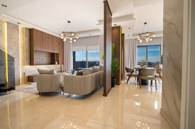 Interior 5