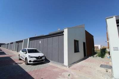 Exterior 8