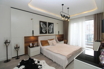 Interior 9