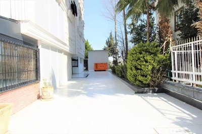 Exterior 5
