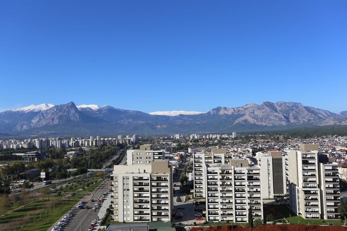 Image No.10-3 Bed Apartment for sale