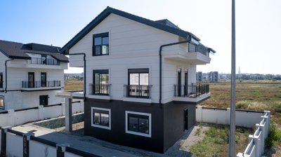 Exterior 1