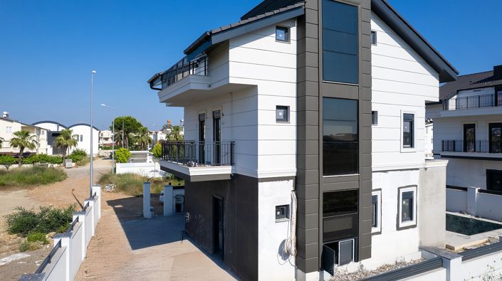 Image No.3-4 Bed House/Villa for sale