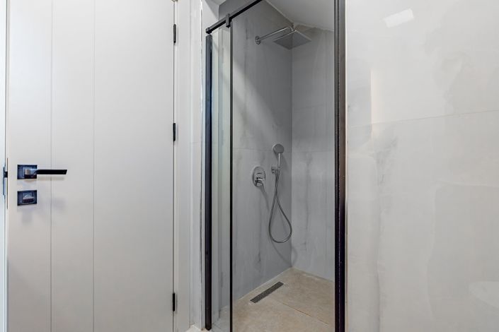 Image No.40-4 Bed House/Villa for sale