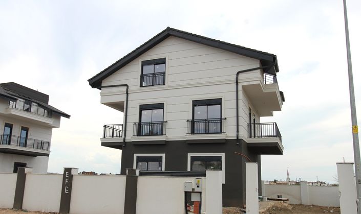 Image No.58-4 Bed House/Villa for sale