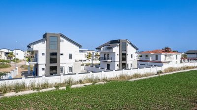 Exterior 6