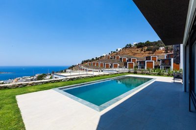 Exterior 1