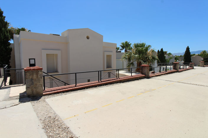 Image No.13-7 Bed House/Villa for sale