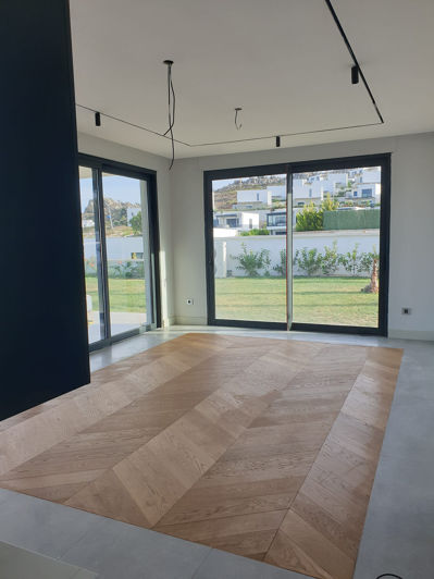 Image No.10-5 Bed House/Villa for sale