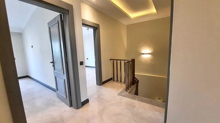 Image No.25-3 Bed Apartment for sale