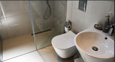 Interior 7