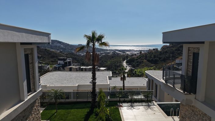 Image No.3-4 Bed House/Villa for sale