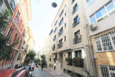 Exterior 3