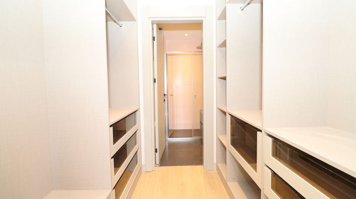 Image No.65-4 Bed Apartment for sale