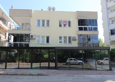1 - Güzeloba, Apartment