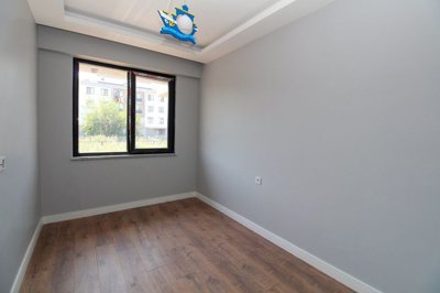 Interior 9
