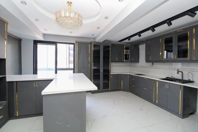 Interior 3