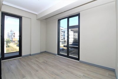 Interior 4