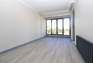Interior 5