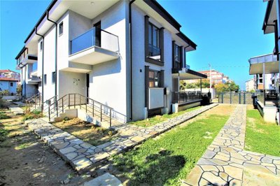 Exterior 4