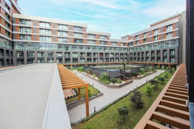 Exterior 4