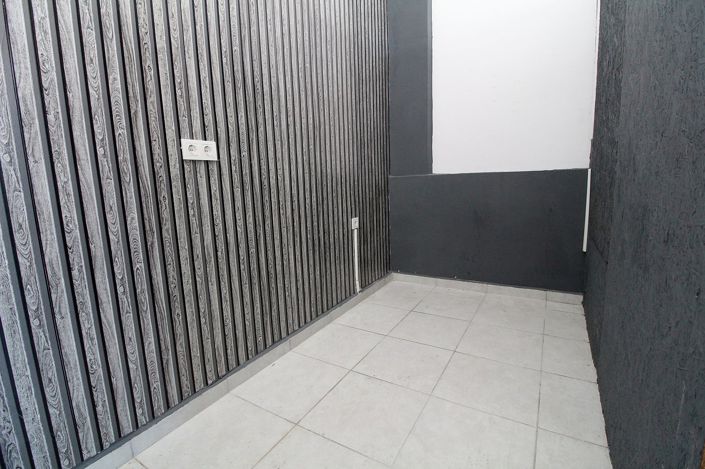 Image No.7-Commercial for sale