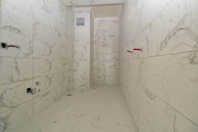 Interior 9