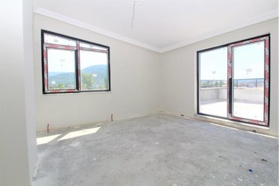 Interior 11