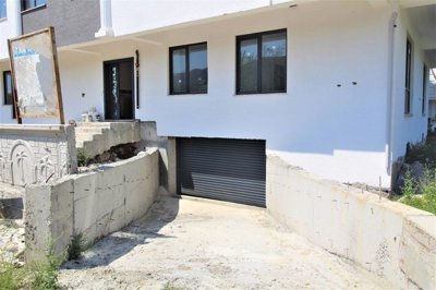 Exterior 4