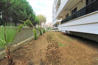 Exterior 6